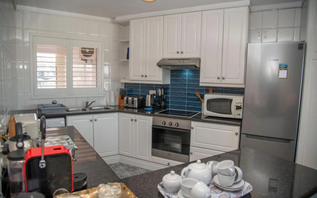 18 Quay West, Waterfront