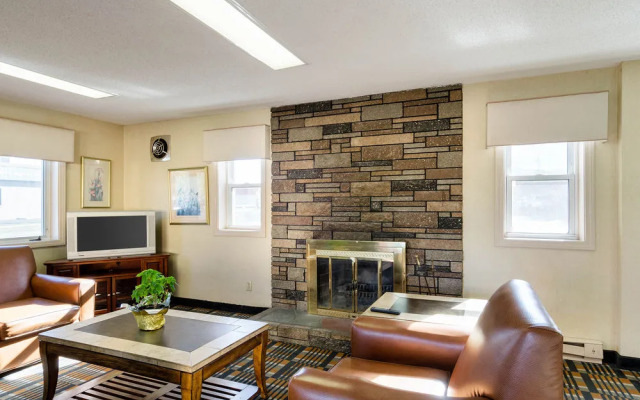 Econo Lodge West Springfield