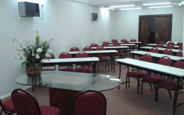 Hotel Curitiba Palace Slim