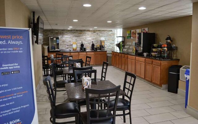 Baymont by Wyndham Scranton Dunmore
