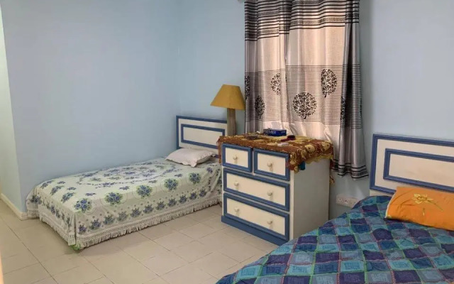 Well equipped peaceful 3 bedroom apartment