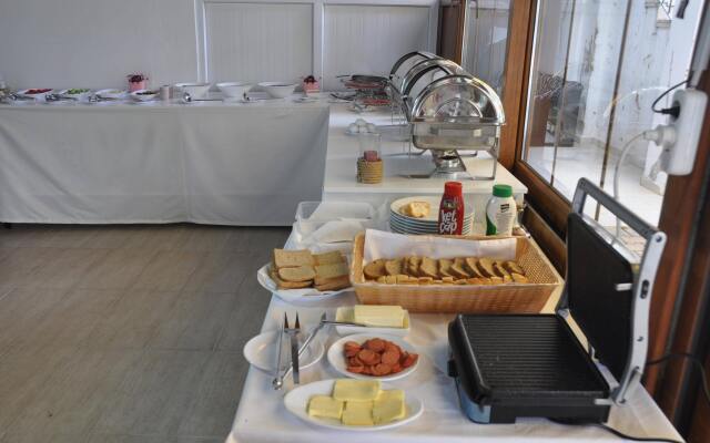 Mese Hotel & Apartments