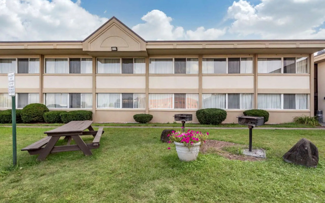 Quality Inn & Suites Vestal Binghamton near University