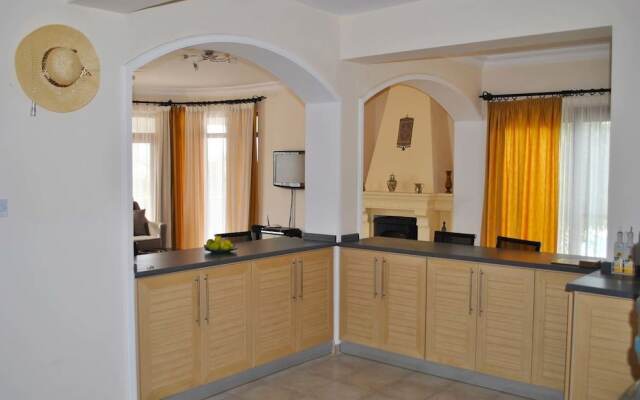 Villa Paradisia by Amy Villas