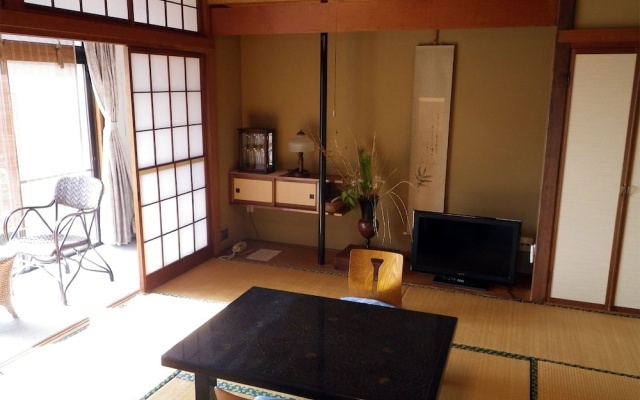 Ryokan Kinsui – Guest Rooms – Hamamatsu