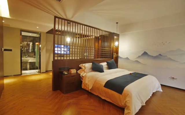 South Mountain Boutique Hotel