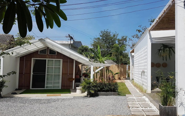 Na Kamala Homestay