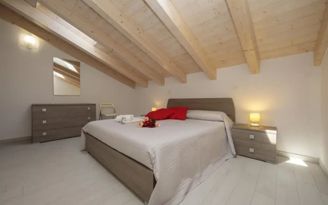 Silver Lake Apartment