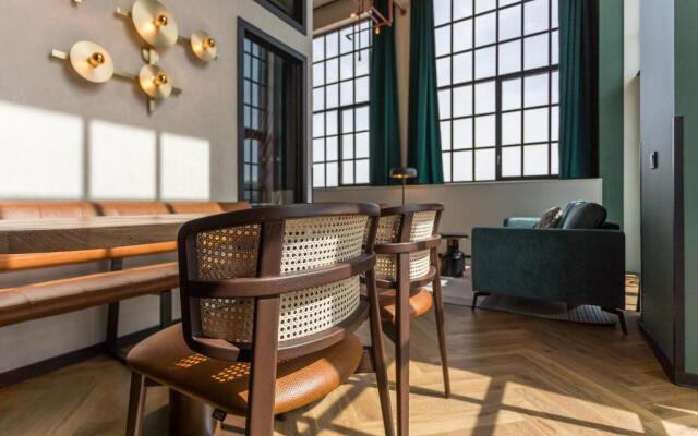 Hotel de Timmerfabriek I Kloeg Collection