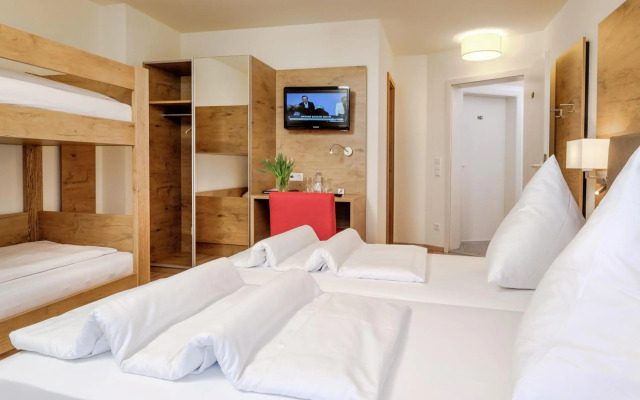 Hotel Mythos