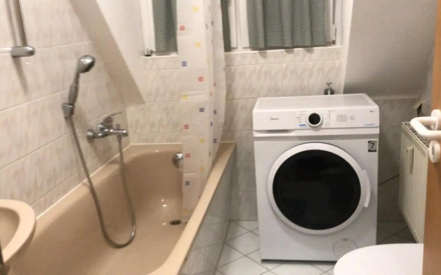 Ferienwohnung Monteurzimmer Haus Arnstadt (Adults Only)