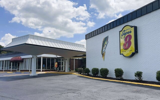 Super 8 by Wyndham Riverside AL