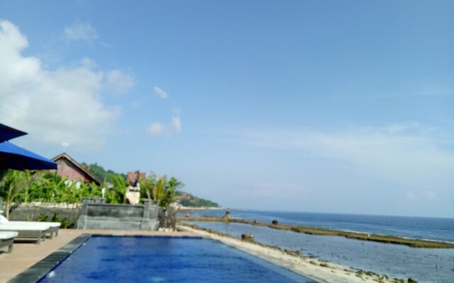 Cave Beach Bungalow
