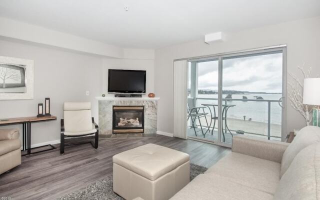 Waters Edge 309 1 Bedroom Condo