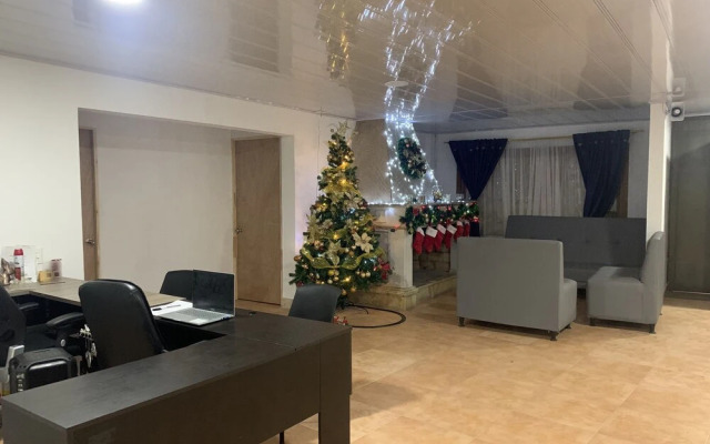 Dadaki Hotel