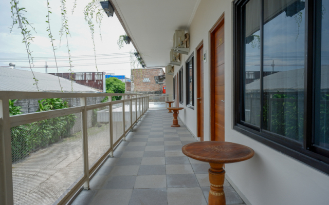 RedDoorz @ Jalan Majapahit Semarang
