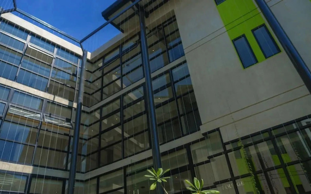 Arborea Flats by Corporate Stays
