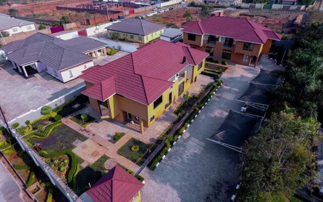 Christo Apartments