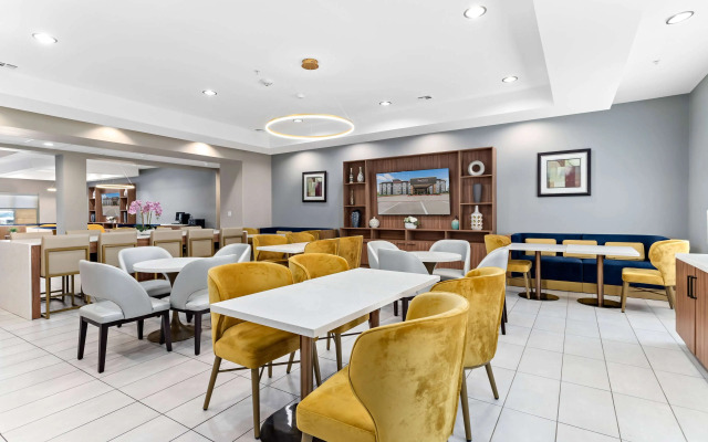 Hawthorn Extended Stay by Wyndham Port Arthur
