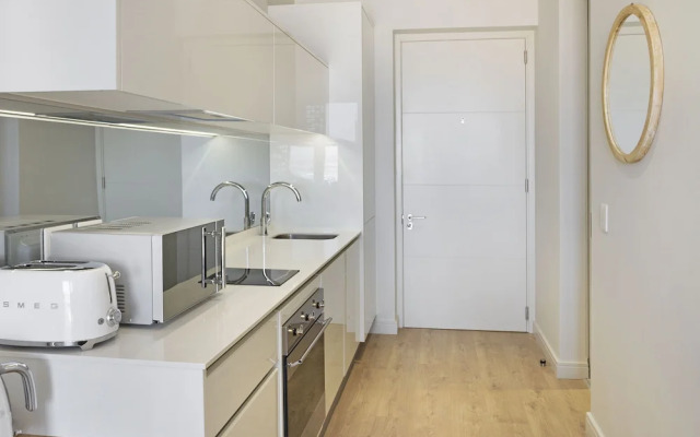 Ellipse Waterfall 3801