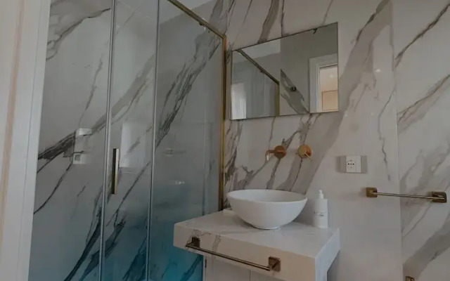 Mida Luxury Apartment