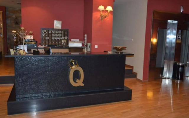 Hotel Queens Leriotis