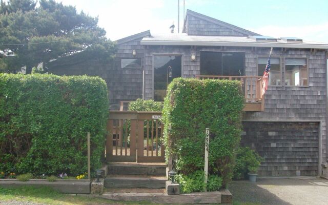 Shaw's Oceanfront Bed and Breakfast