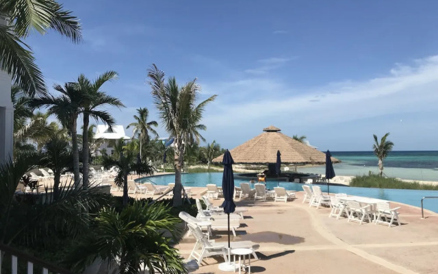 Chub Cay Resort & Marina