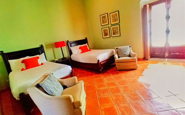 Hotel Carmina