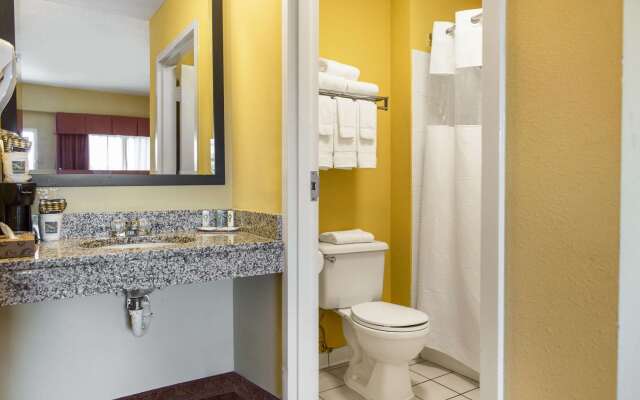 Quality Inn Calera I-65 exit 231