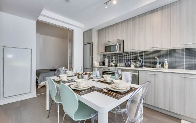 Stylish New 2Br Luxury Condo W Parking