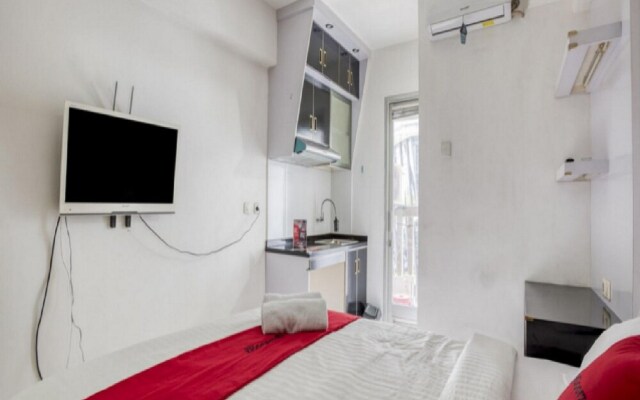 RedDoorz Apartment @ Green Bay Pluit
