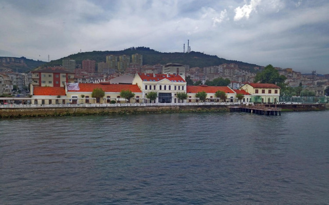 Montania Special Class Hotel