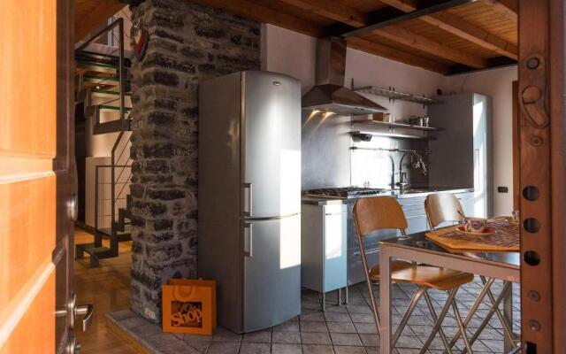 ALTIDO Spacious 2 BR Apt with Terrace in Cernobbio