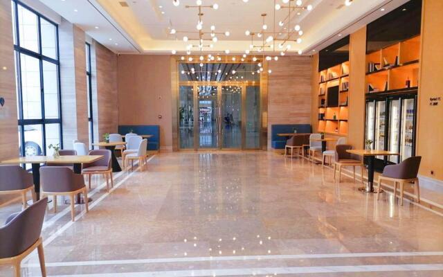 Kyriad Marvelous Hotel (Hanzhong High Speed Railway Station)