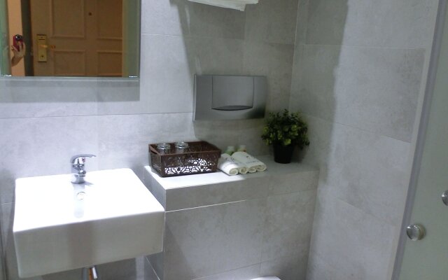Champion Hotel (SG Clean Certified & Staycation Approved)