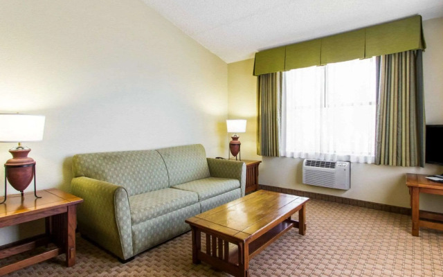 Navajoland Hotel of Tuba City