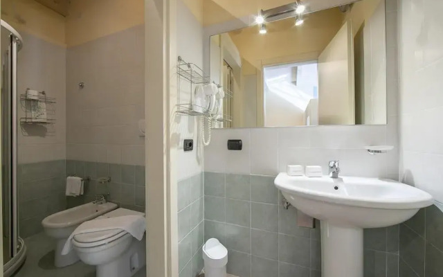 Blue Apartment Desenzano With Wifi