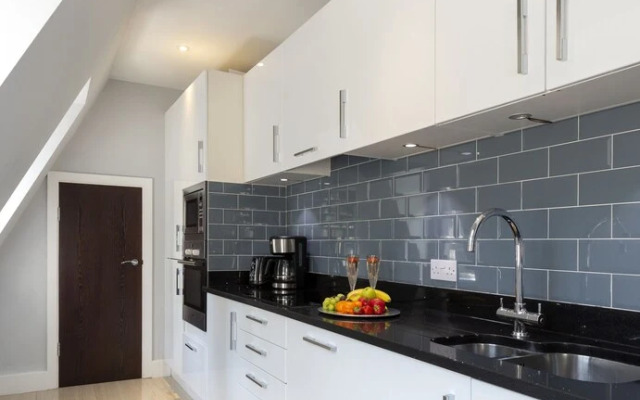 Deluxe Central City of London Apartments - Liverpool Street