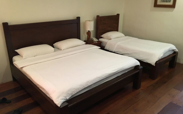 Mango Valley Hotel 1