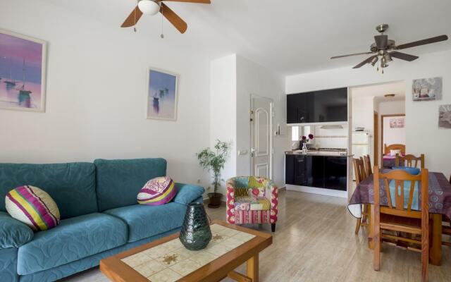 Fabulous Holiday Home in Calpe With Swimming Pool