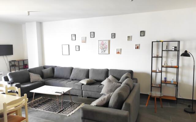 Seafront Apartment in Durres