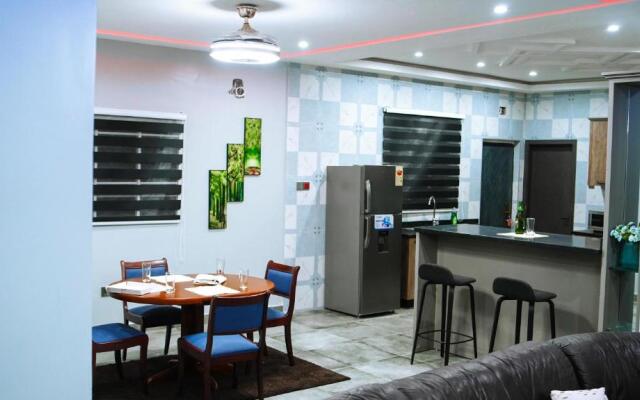 Immaculate 3-bed Apartment in Accra