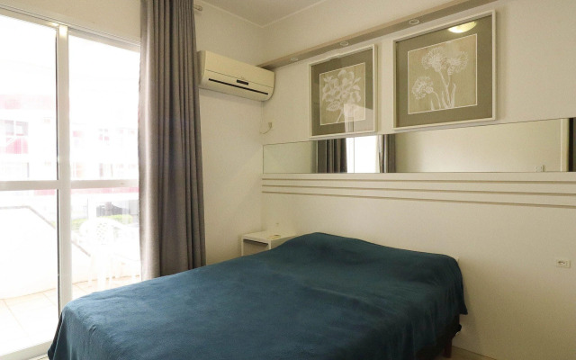 Lindo apartamento frente piscina com wi-fi - HB19F