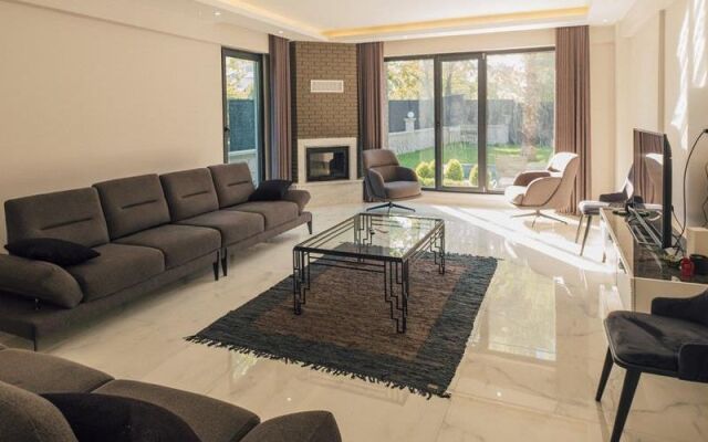 Villa Gray