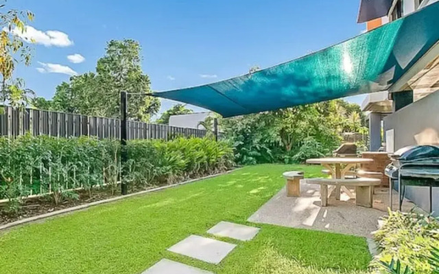Zen Nomad Balcony Outdoor Dining Markets