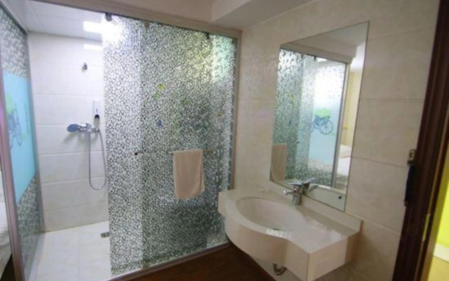 Zike Express Hotel