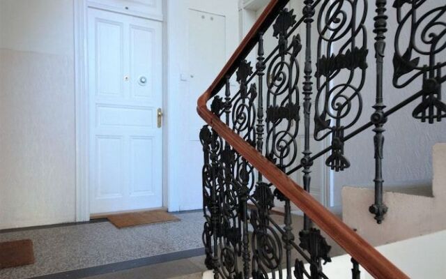 City Castle Aparthotel