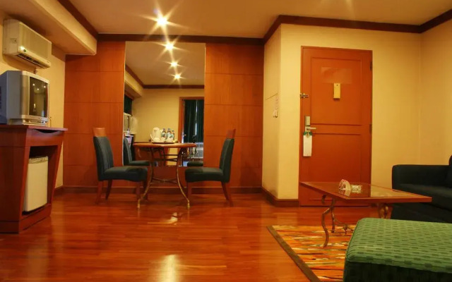 Baiyoke Suite Hostel