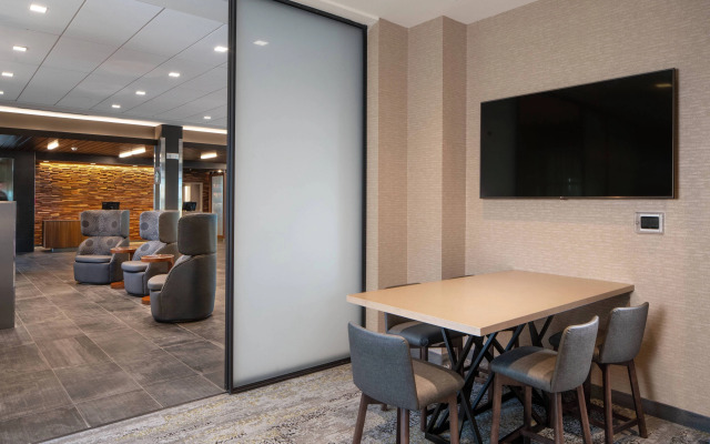 Courtyard by Marriott Lafayette South